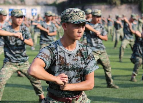 吃瓜网军训才艺,青春风采，军旅青春