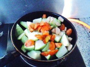 网红吃清蒸角瓜的视频,美味与营养并存，快来学学这道家常菜！