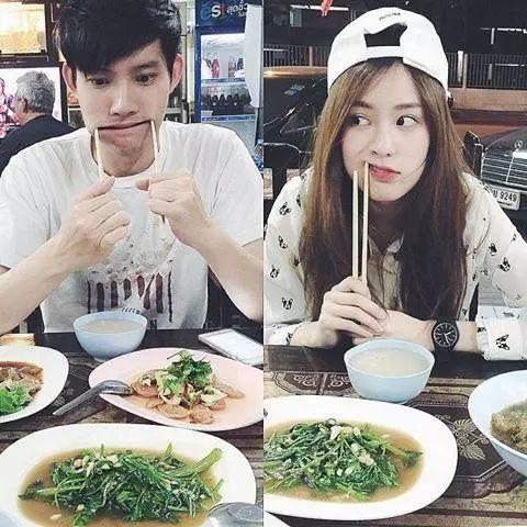 前排吃瓜顶级网红当小三