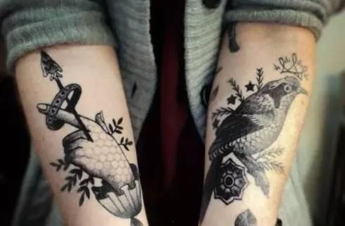 胳膊纹身吃瓜网红,揭秘胳膊纹身背后的故事