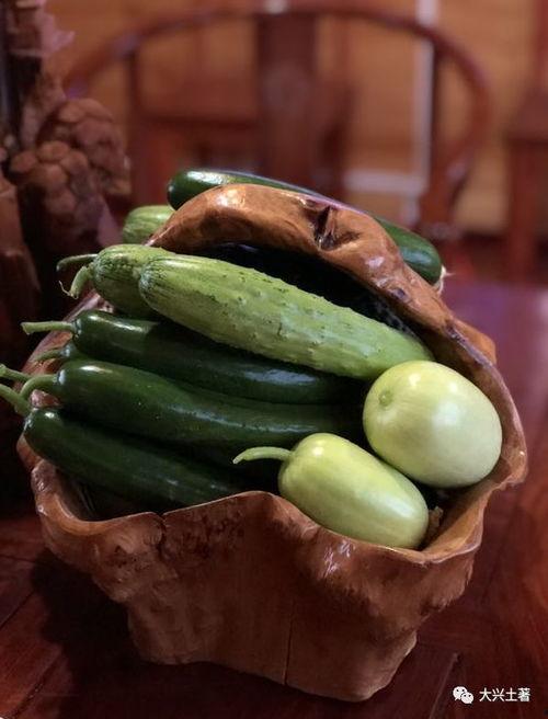 网红肖喆吃瓜图片,揭秘娱乐圈幕后真相